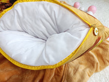 Load image into Gallery viewer, Lifelike Plush Hamburger Throw Pillow with Blanket 2 In 1